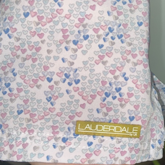 Lauderdale by UA size small printed scrub top - Picture 2 of 2